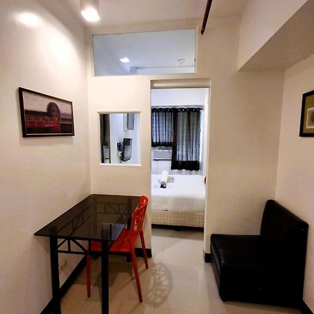 Makati Poblacion Hotel ماندالويونغ المظهر الخارجي الصورة