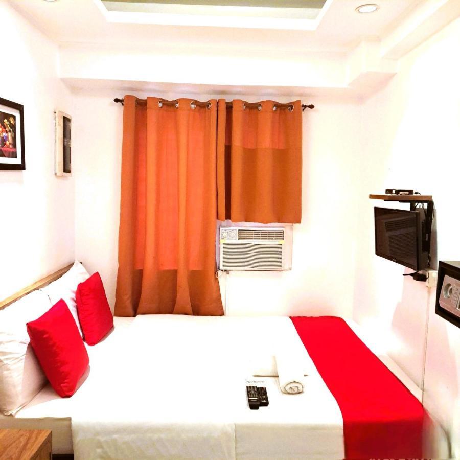 Makati Poblacion Hotel ماندالويونغ المظهر الخارجي الصورة