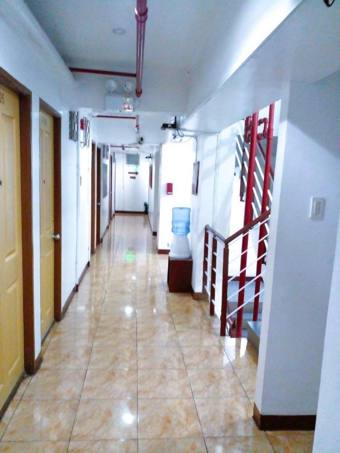 Makati Poblacion Hotel ماندالويونغ المظهر الخارجي الصورة