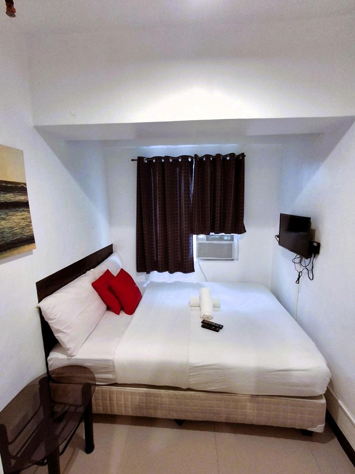 Makati Poblacion Hotel ماندالويونغ المظهر الخارجي الصورة
