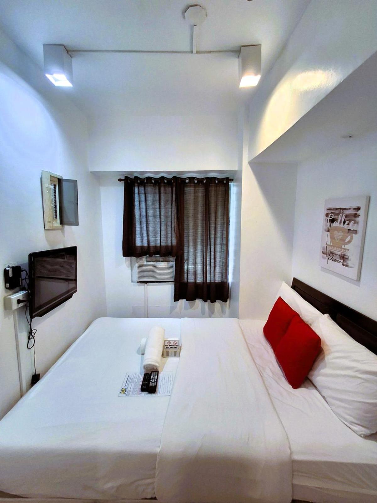 Makati Poblacion Hotel ماندالويونغ المظهر الخارجي الصورة